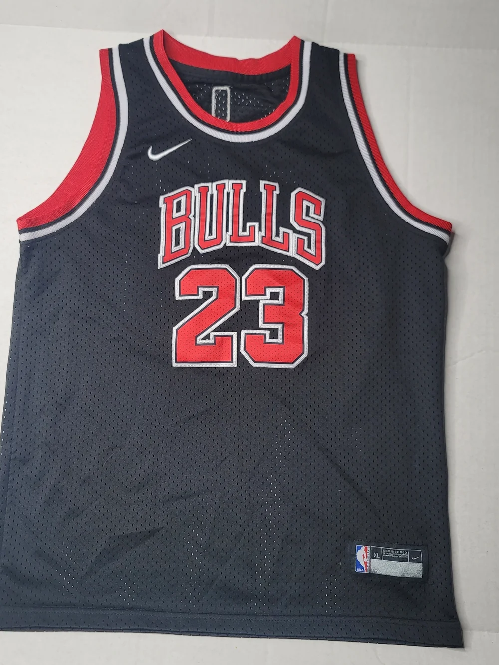 Youth Chicago Bulls Michael Jordan 23 Stitched Jersey Size XL